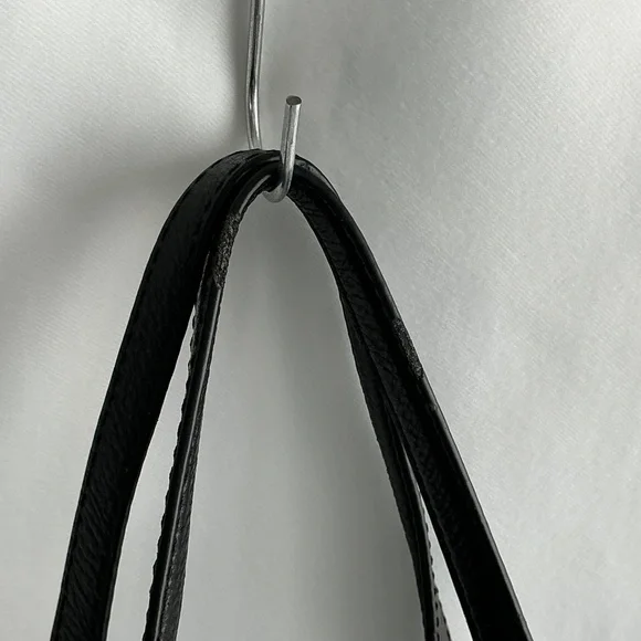 Michael Kors Tote Bag - Picture 8 of 16